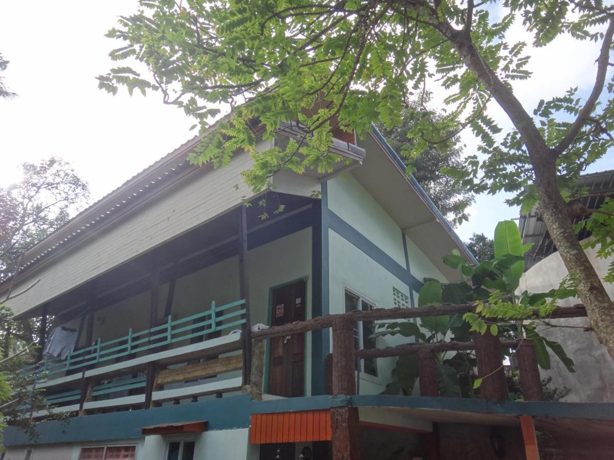 P'Un House Hotel เกาะเต่า ภายนอก รูปภาพ