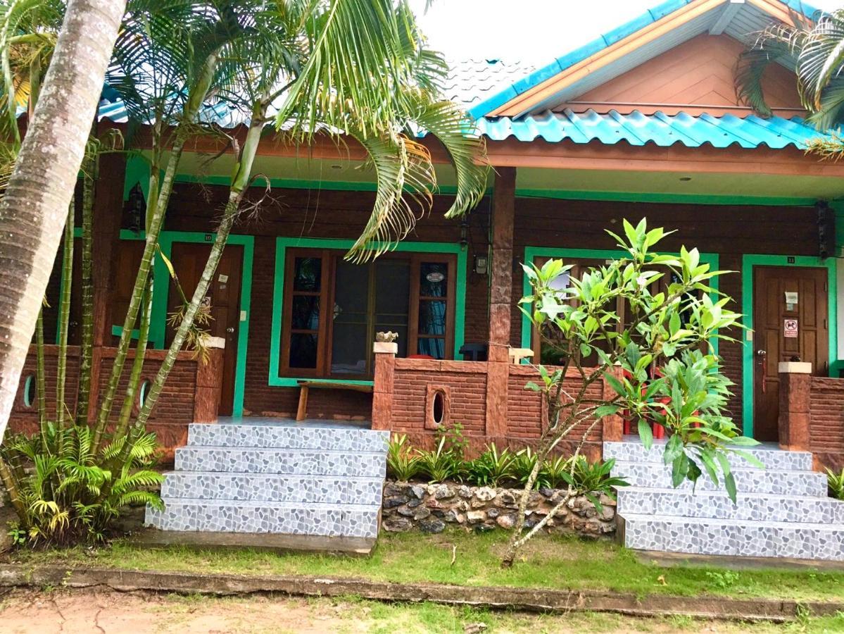 P'Un House Hotel เกาะเต่า ภายนอก รูปภาพ