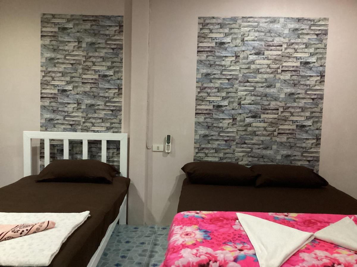 P'Un House Hotel เกาะเต่า ภายนอก รูปภาพ