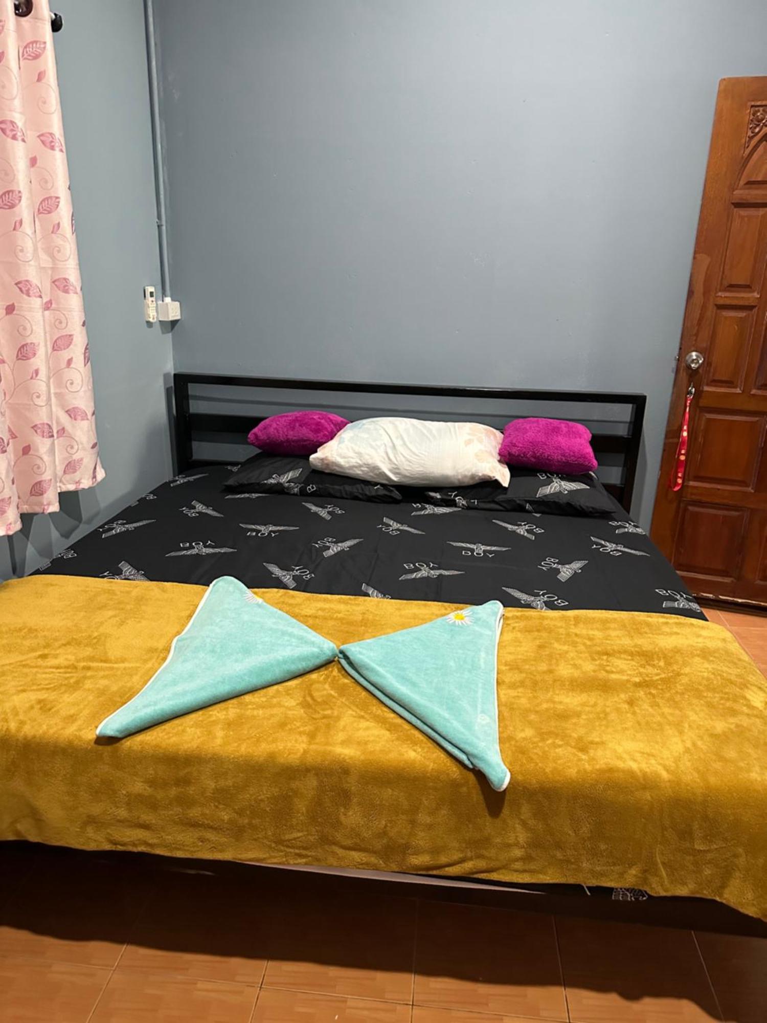 P'Un House Hotel เกาะเต่า ภายนอก รูปภาพ