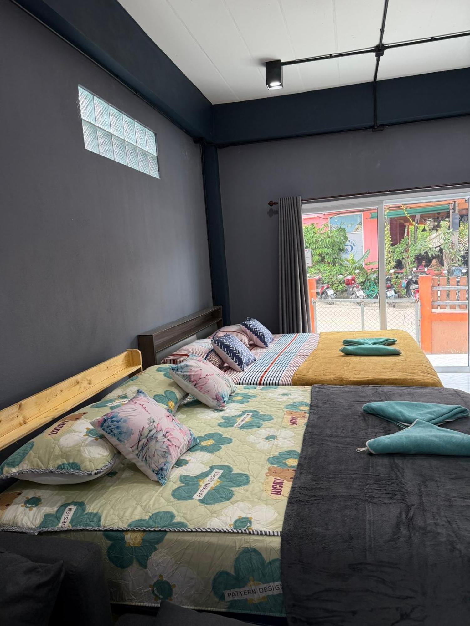 P'Un House Hotel เกาะเต่า ภายนอก รูปภาพ