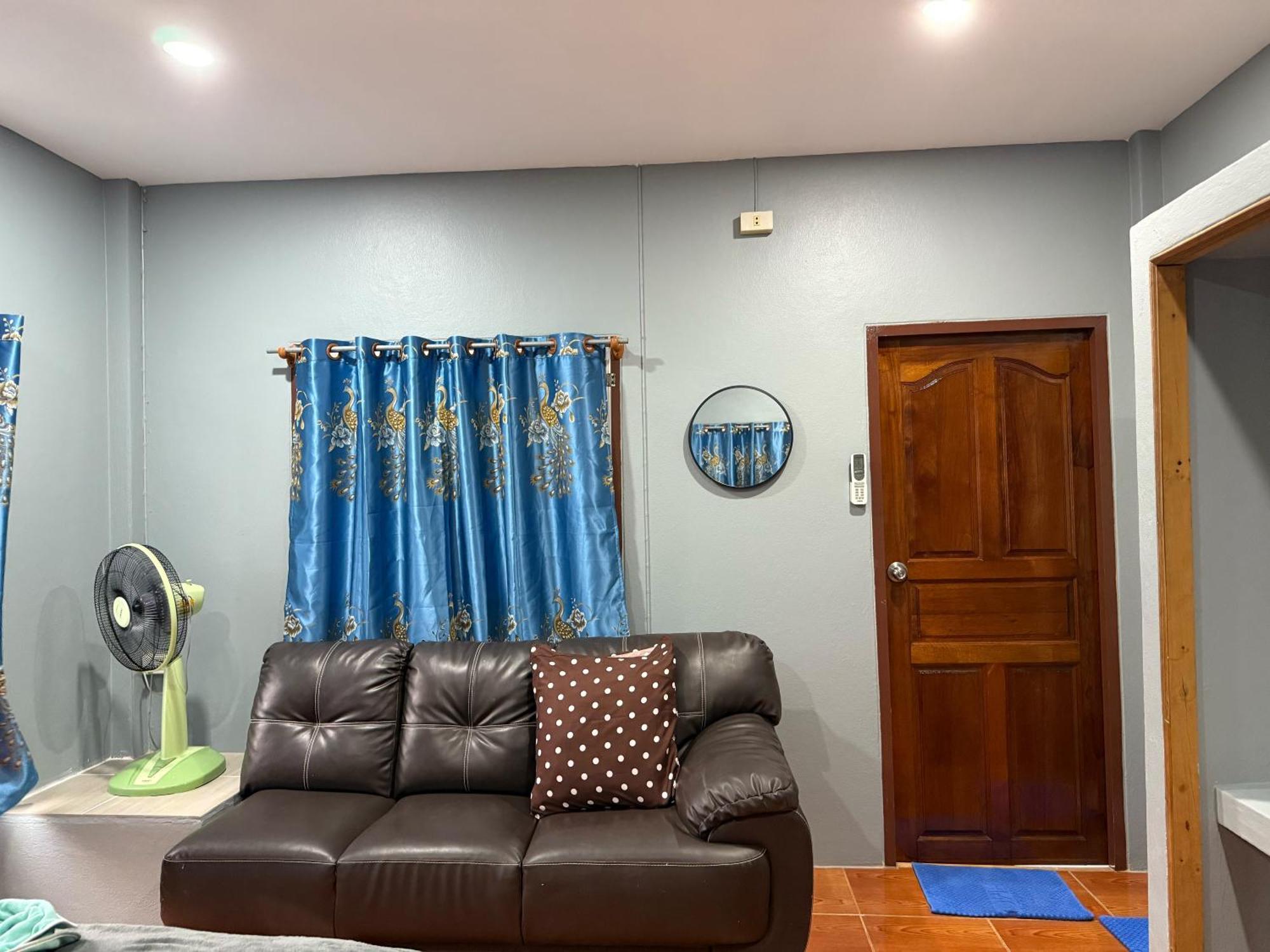 P'Un House Hotel เกาะเต่า ภายนอก รูปภาพ